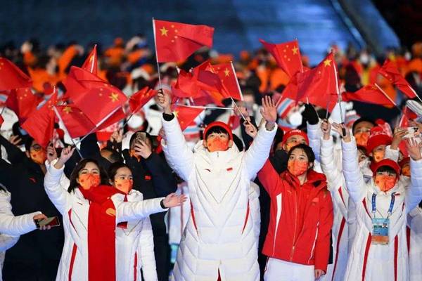 极致的中国式浪漫，冬奥会闭幕式，用科技再次惊艳世界