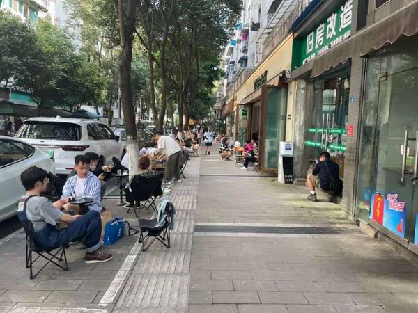 成都的“小上海”咖啡街