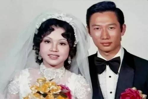他从白手起家到身价百亿，与林志玲传出绯闻，58岁再娶小娇妻
