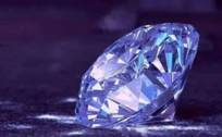 销量暴增300%，谁在买人造钻石？